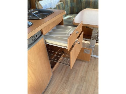Chateau Calista 450 Mover/awning photo: 12