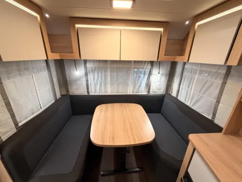 Knaus Sport 460 EU 1800KG + Lits jumeaux photo : 4