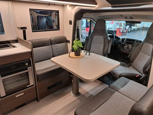 Adria Coral Supreme 670 DL 2027 Model + Alde heating photo: 5