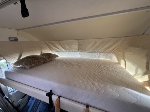 Hymer B630 STARLINE AUTOMAAT DWARSBED+HEFBED BEARLOCK MAXFAN Foto: 3