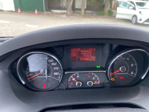 B&uuml;rstner Ixeo Time 726 G Edition 30 Fiat photo: 8