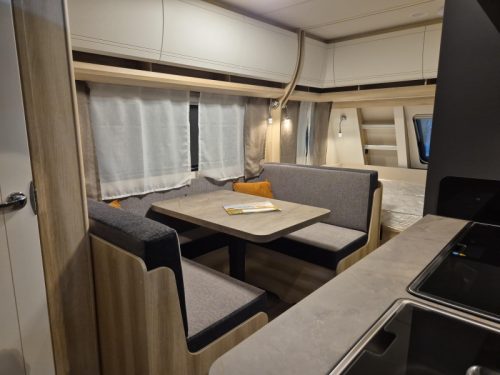 Hobby De Luxe 490 KMF Foto: 4