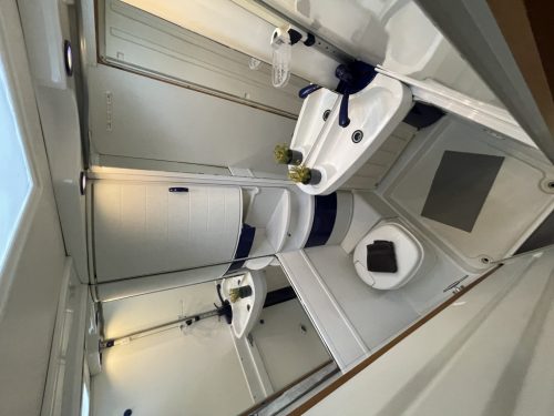 Hymer B544 CAMA ELEVABLE PANEL SOLAR AIRE ACONDICIONADO DE MOTOR CONTROL DE CRUCERO foto: 7