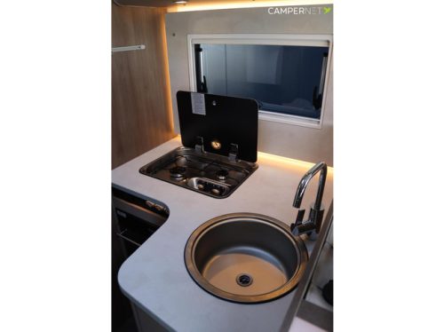 Carado I447 140hp Automatic | Single beds 215cm! | Pop-top roof | Pro + package | Fiat 10'' multimedia system | Oven | Reversing camera | N photo: 11