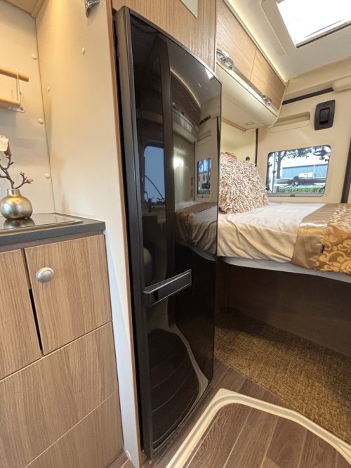 Adria Twin 600 SPT TRANSVERSE BED TOW BAR SOLAR PANEL EURO6 photo: 7