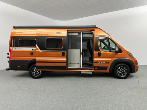 Adria Twin Supreme 640 SLB Foto: 13