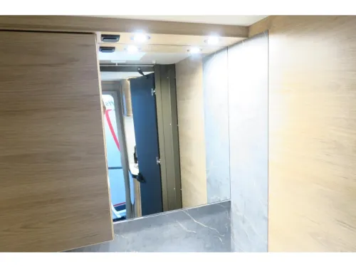 Weinsberg CaraOne Edition HOT 480 QDK Etagenbett Festbett Sitzgruppe Foto: 14
