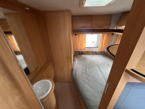 Chateau Cantara 450 CT Vorzelt, Franz&ouml;sisches Bett Foto: 6