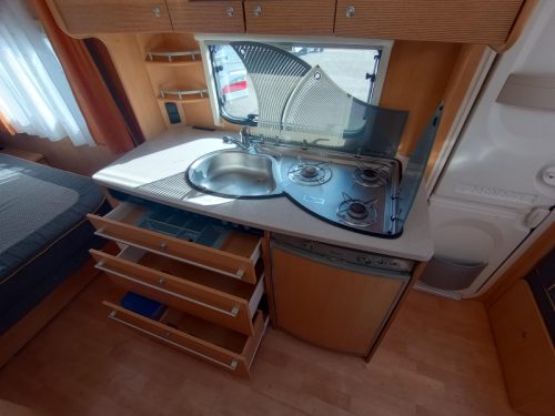 Dethleffs Wohnwagen 540 DBM Vorzelt Foto: 7