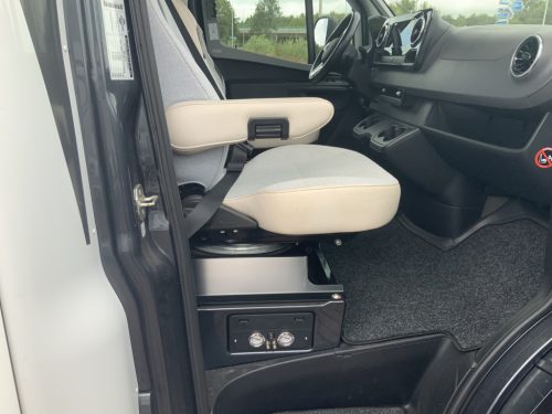 B&uuml;rstner Lyseo Harmony Line 690, AUTOMAAT, Mercedes Sprinter 2.2 163 Pk Enkele-bedden, hefbed, Luchtvering, Bj. 2020 &ldquo; Uw Wohnmobil-Verkaufsvermittler Wohnmobil Zentrum on the road Marum foto: 25
