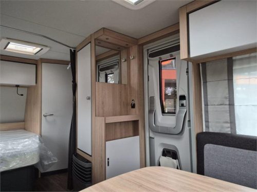 Knaus Sport Platinum 450 FU Foto: 4