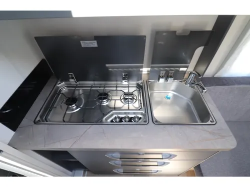 Hobby De Luxe 400 SFE MODEL 2027 - 815 photo: 10