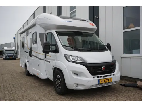 Eura Mobil Profila RS 675 SB Electric pop-up bed photo: 1