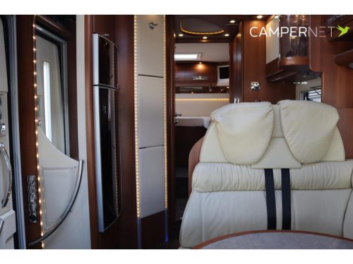 Carthago CHIC E-LINE I 51 YACHTING 180pk Automaat | Ohne Hubdach | Alde Heizung | L&auml;ngsbetten | Solarpaneele | Wechselrichter | Doppel-Bo Foto: 10