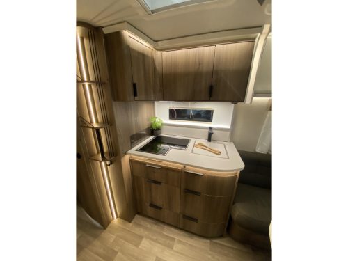Kabe Ametist 560 GLE Model 2027  Foto: 6