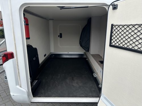 Hymer Exsis 580 PURE E&P leveling system photo: 10