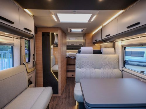 Knaus L!ve Ti Platinum 700 MEG AUTOMAAT L&Auml;NGSBETTEN 2027! Foto: 12