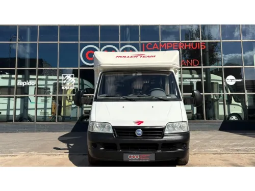 Roller Team Auto Roller 215 P FaceToFace, Festbett, Garage Foto: 1