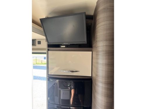 McLouis Carat 473 G Single beds 140HP H  photo: 20