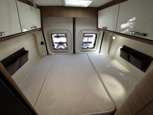 Karmann Davis 590 Transverse bed/2017/Euro6/Airco photo: 17
