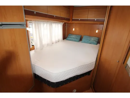 Dethleffs Esprit 6844 RT French bed  photo: 14