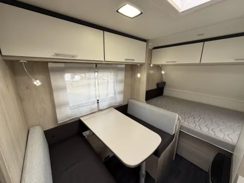 Caravelair Alba 400 VASTBED TREINZIT LUIFEL  foto: 17