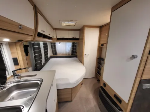Dethleffs Camper 450 FR Rangierhilfe, Zelt, Markise  Foto: 10