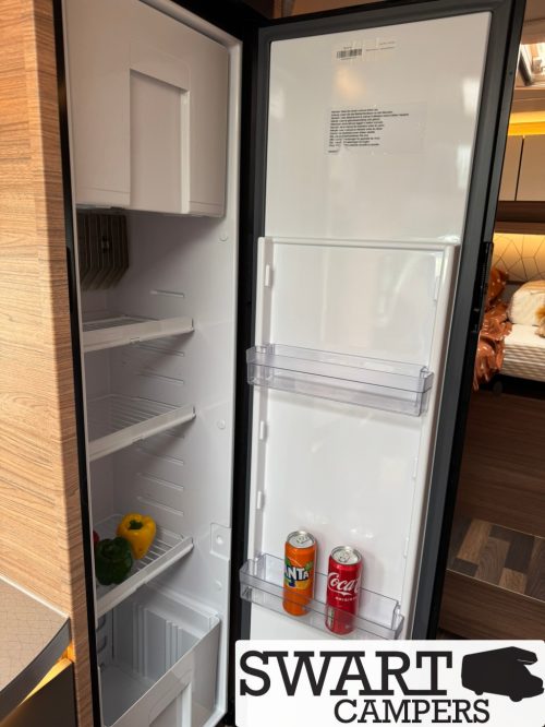 Weinsberg CaraCompact 600 MEG Edition [pepper] Automatic 180 hp Single beds photo: 13