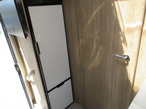 Rimor Seal 66 PLUS Face to Face and Queen bed photo: 17