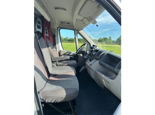 Compact Bus Camper Citro&euml;n Jumper | Solar Panel | Reversing Camera | Towbar | Air conditioning photo: 23