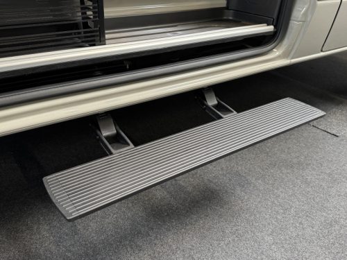 Hymer Grand Canyon S 700 4x4 - toit relevable - lit longitudinal photo : 21