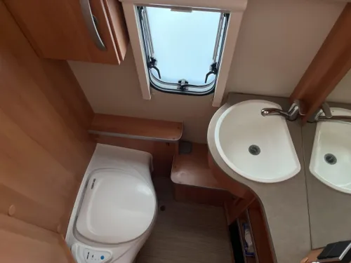Eriba Feeling 425 Mover/Thule awning/Air conditioning photo: 3