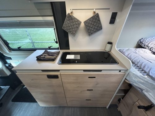 Dethleffs Globetrail 600 DS - Automaat Foto: 18