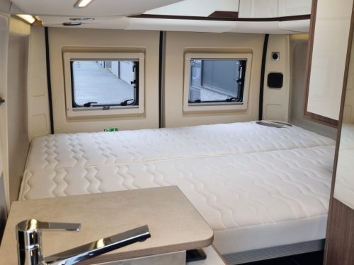 Dreamer D51 Automatic / Transverse bed photo: 14