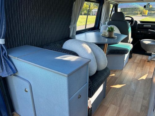 Ford TRANSIT 80D ORIGINAL FACTORY CAMPER VAN 4 SLEEPING PLACES | Towbar | Awning | Inverter photo: 23