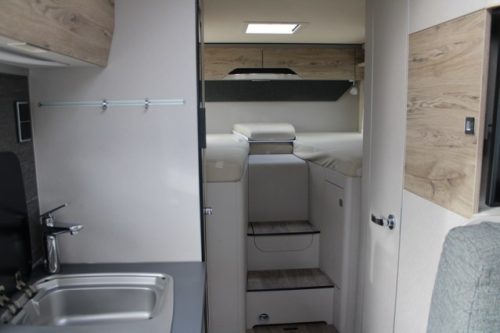 Int&eacute;gral l&eacute;ger jeune Hymer Exsis I 580 Pure 9G Tronic AUTOMATIQUE lits jumeaux (58 photo : 37