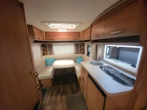 Knaus Sport 450 FU Unico Verona, Rangierhilfe  Foto: 3