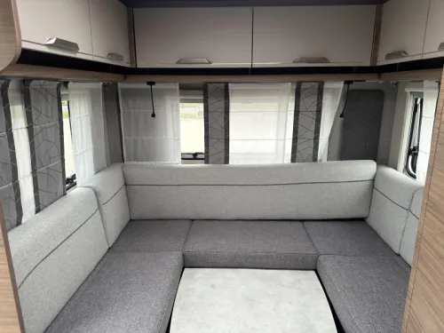 Knaus Sport 500 EU awning / bike rack photo: 5