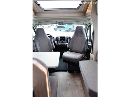 Carado T448 140hp Automatic | Pro + Package | Single beds | Awning | Large garage | Pop-up bed | New from stock available | Panoramic window photo: 7