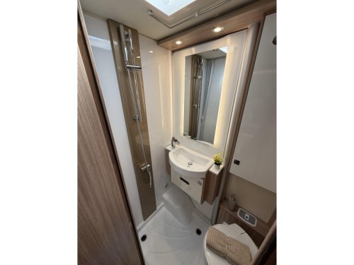 B&uuml;rstner Limited T 690 G Automatic/fully equipped! photo: 20