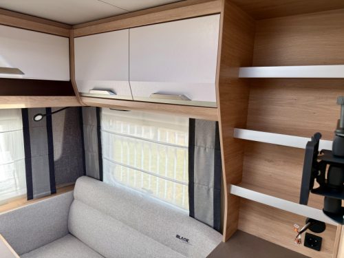 Knaus Sudwind Black Selection 460 EU Summer Air Conditioning Special Offer! photo: 14