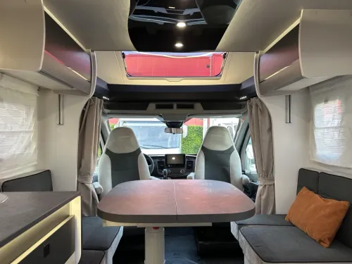 Chausson Titanium Ultimate 777 GA Lithium battery, Inverter photo: 7