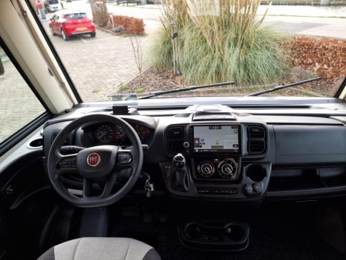 Weinsberg CaraCore 650 MF Automaat | Franz&ouml;sisches Bett Foto: 1