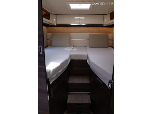 Laika ECOVIP H4109DS 180hp Automatic | Levelling system | Alde heating | Cupboards instead of Pop-up bed | Lithium | Inverter | Single beds | Face photo: 18