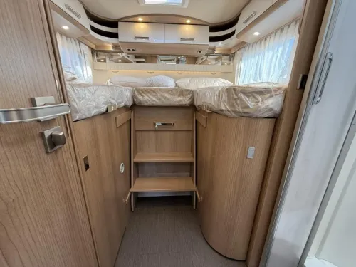 Carthago C1-Tourer 149 LE - MERCEDES-SINGLE BEDS photo: 12