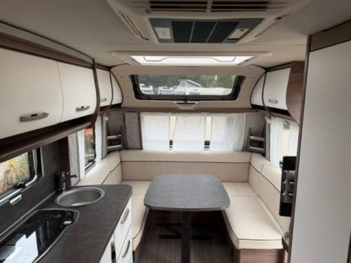Knaus Sport Silver Selection 500 UF mover airco pano awning photo: 11