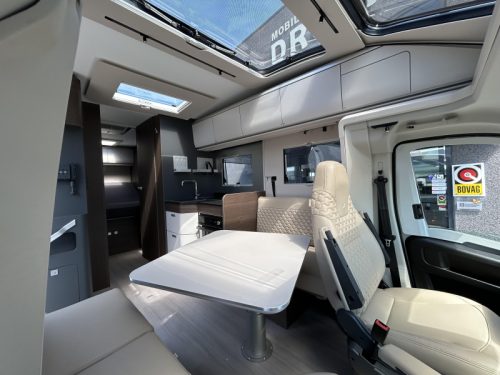 Adria Coral Supreme 670 DC 180HP - automatic - leather photo: 8