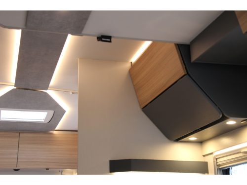 Dethleffs Pulse I 7051 GT-Line DBM Cama de matrimonio + Techo elevable foto: 31