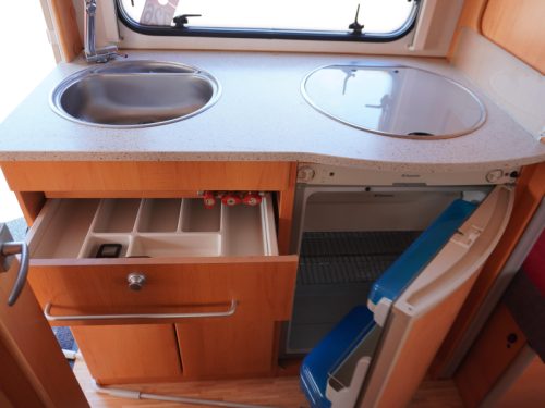 Eriba Living 480 WITH MOVER, AWNING, AIR CONDITIONING photo: 9