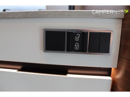 Hymer BMC-T 600 170hp Automatic | Lithium | Diesel heating | Single beds | Premium equipment line | Inverter | SLC Chassis | Seat photo: 14